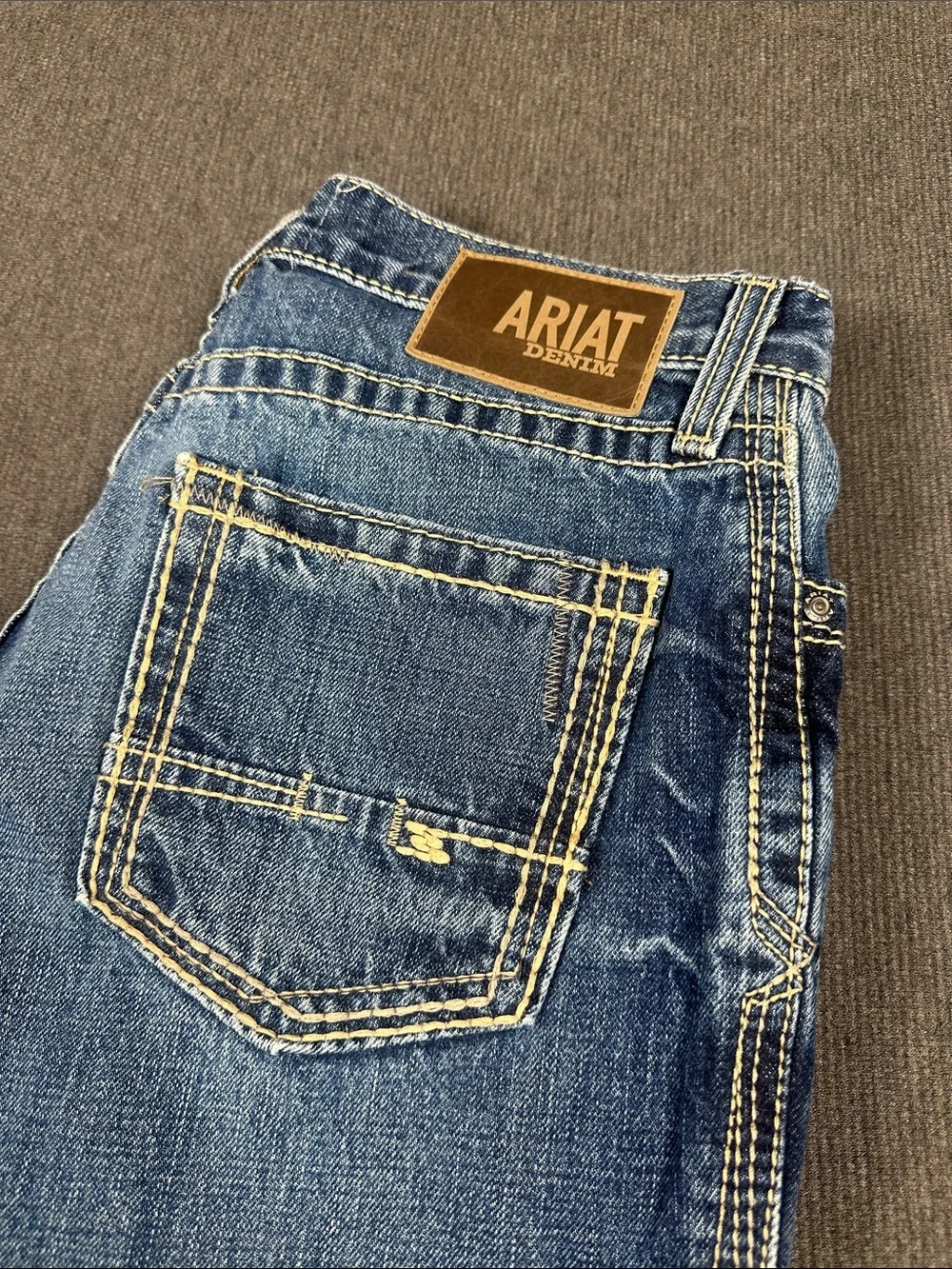 Ariat Relaxed Boot Cut M4 Denim Blue Jeans Mens 31x29* Cowboy Western Stitching